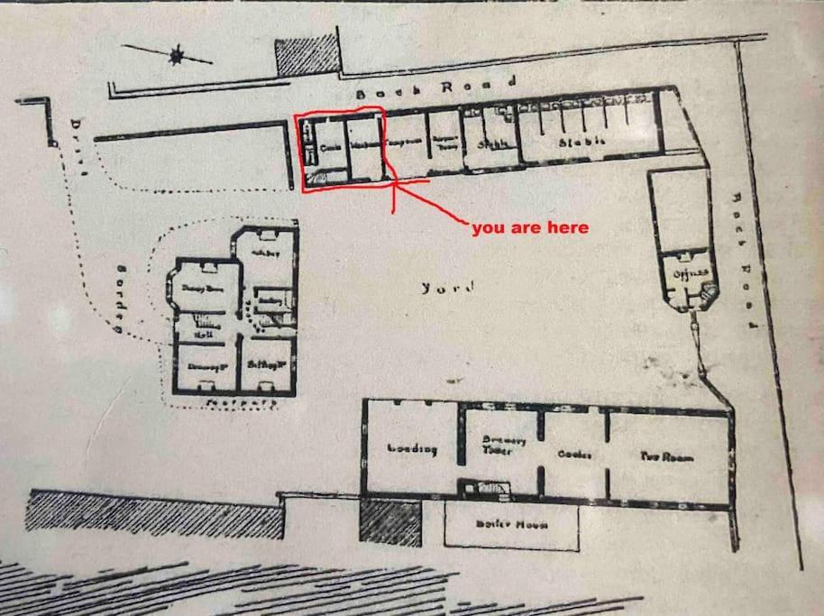 Unique Victorian Stable Conversion הליפקס מראה חיצוני תמונה