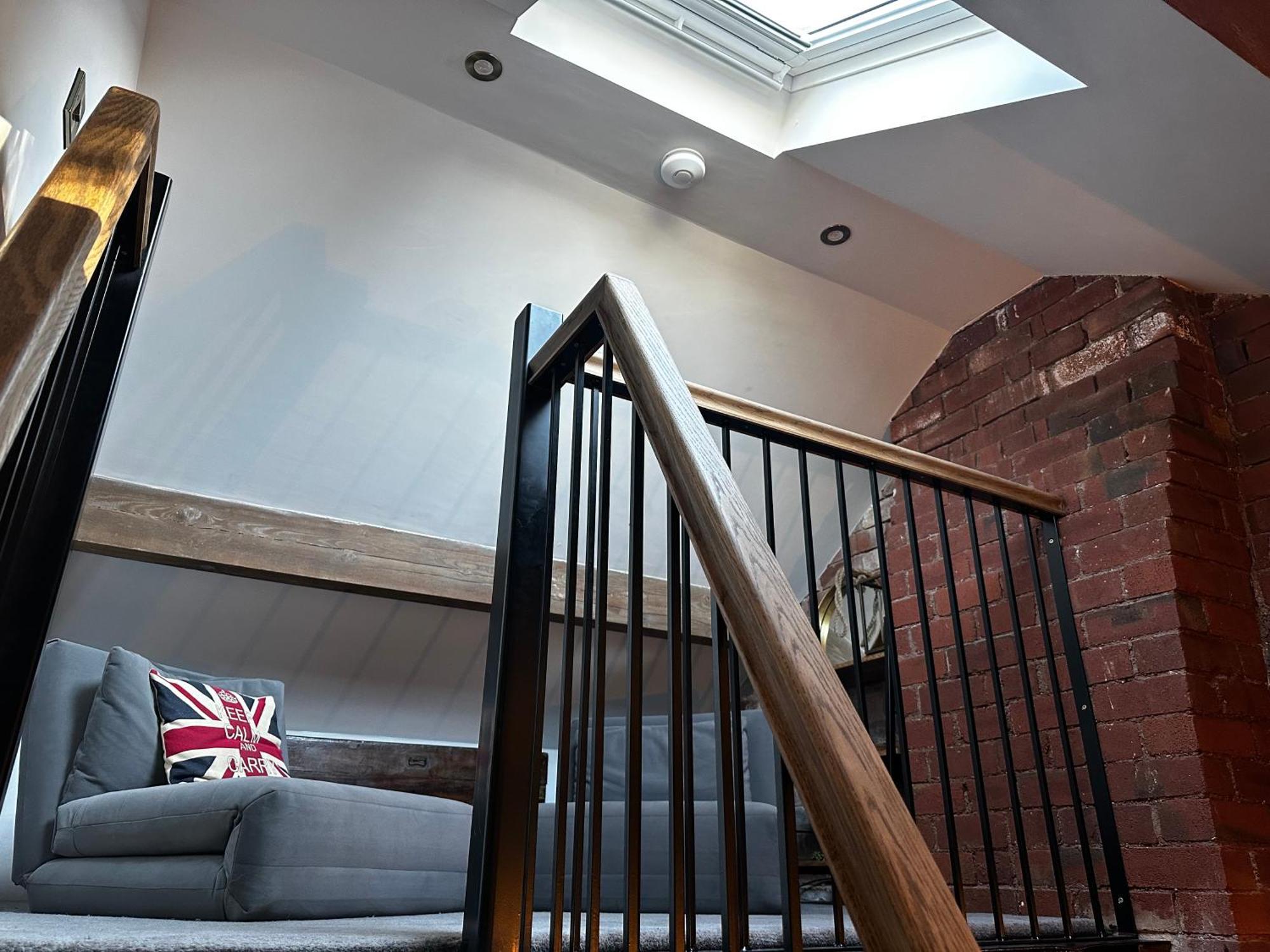 Unique Victorian Stable Conversion הליפקס מראה חיצוני תמונה