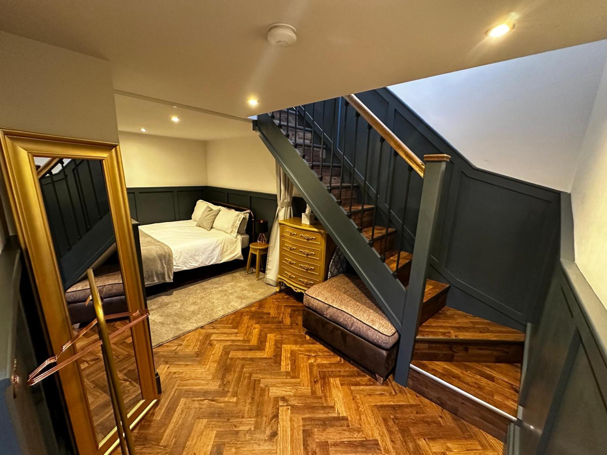 Unique Victorian Stable Conversion הליפקס מראה חיצוני תמונה